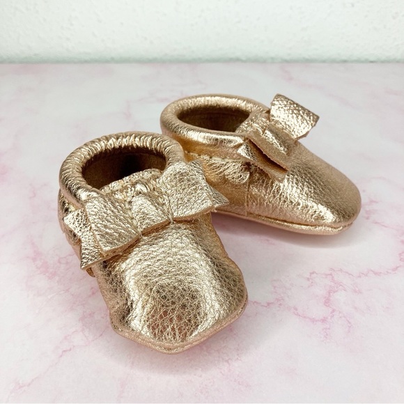 Freshly Picked baby shoes rose gold bow moccasin soft sole size 0 infant - Picture 3 of 12